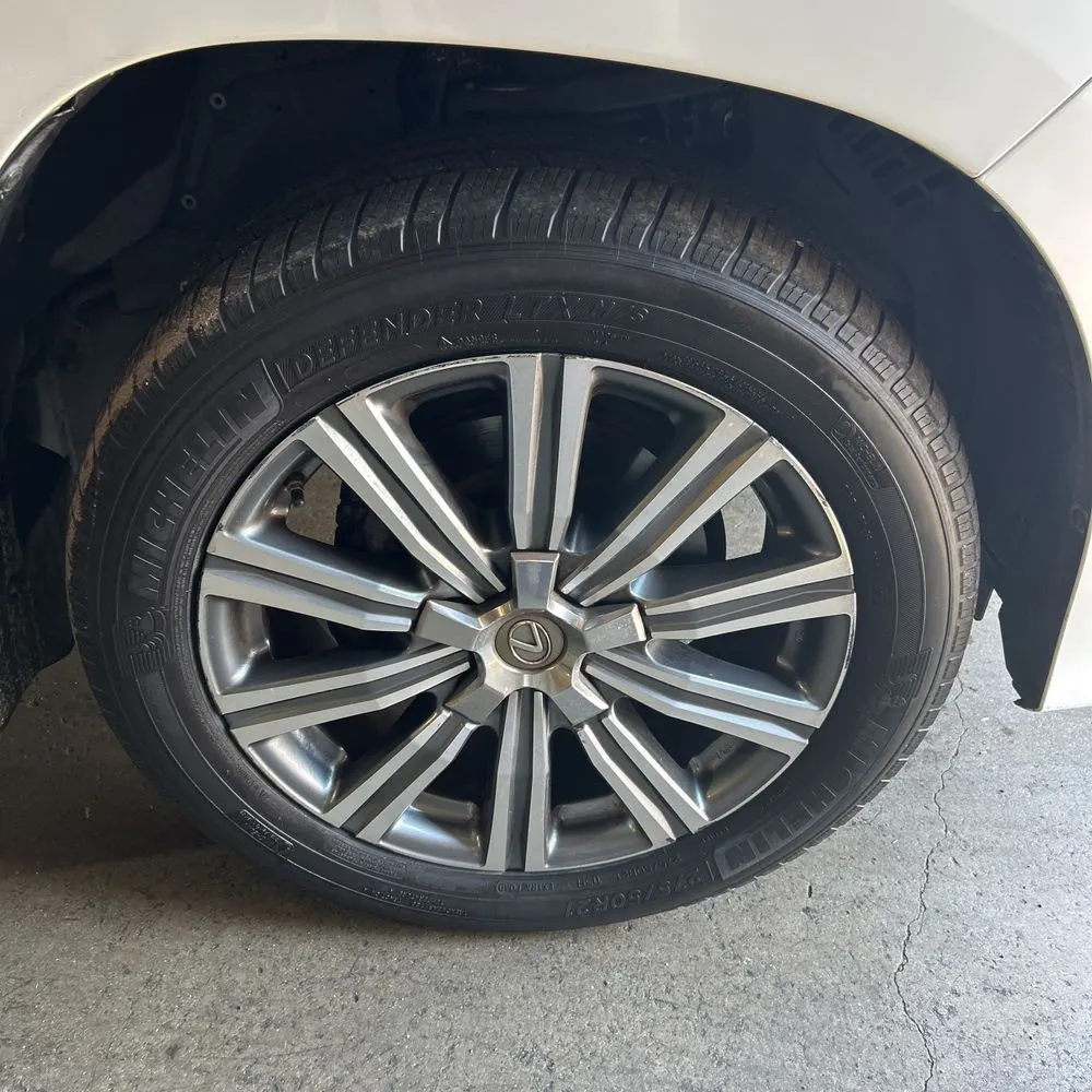 2017 Lexus LX 570 Base
