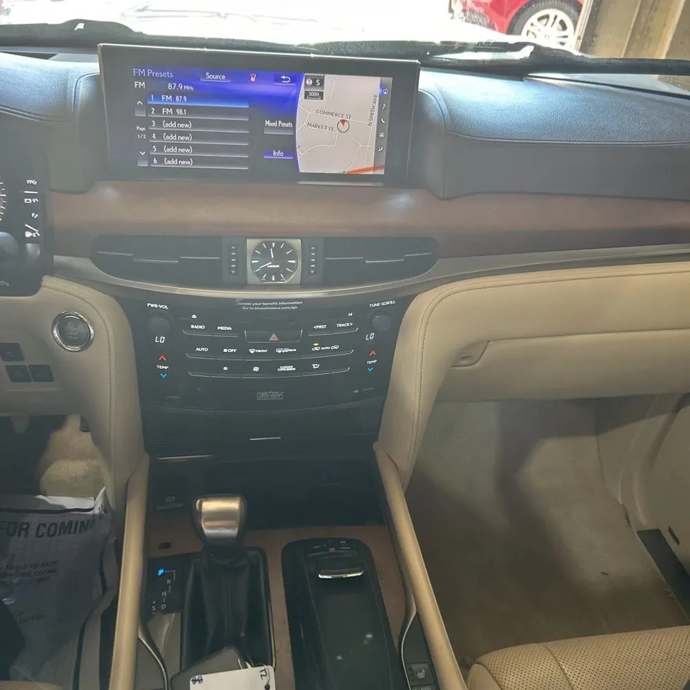 2017 Lexus LX 570 Base