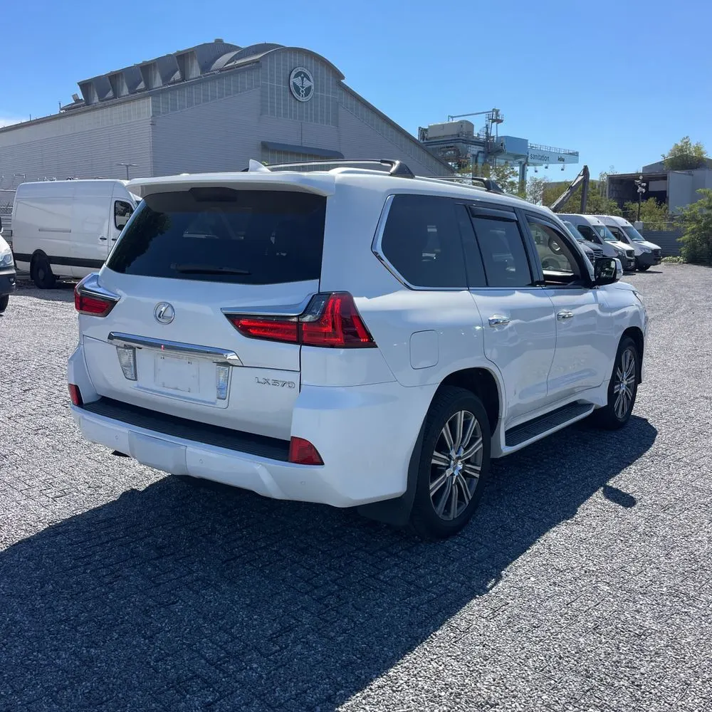 2017 Lexus LX 570 Base
