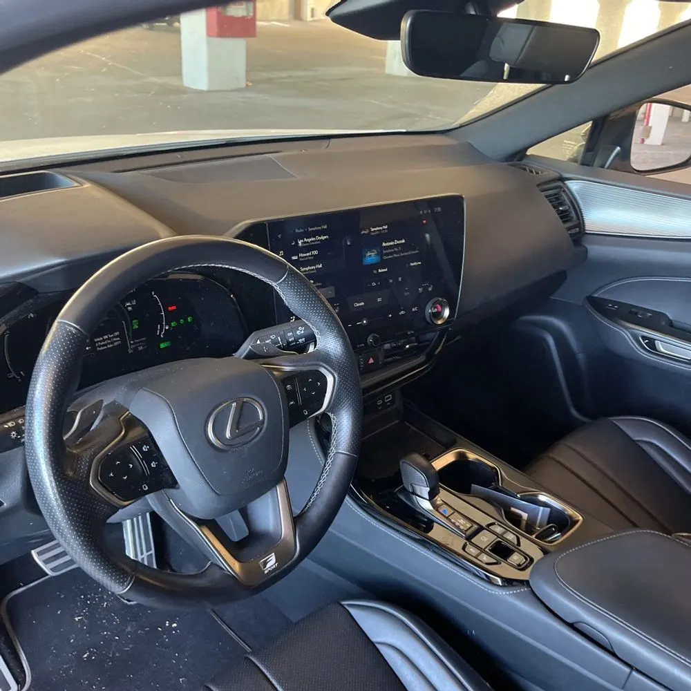 2024 Lexus NX 450h+ F SPORT Handling