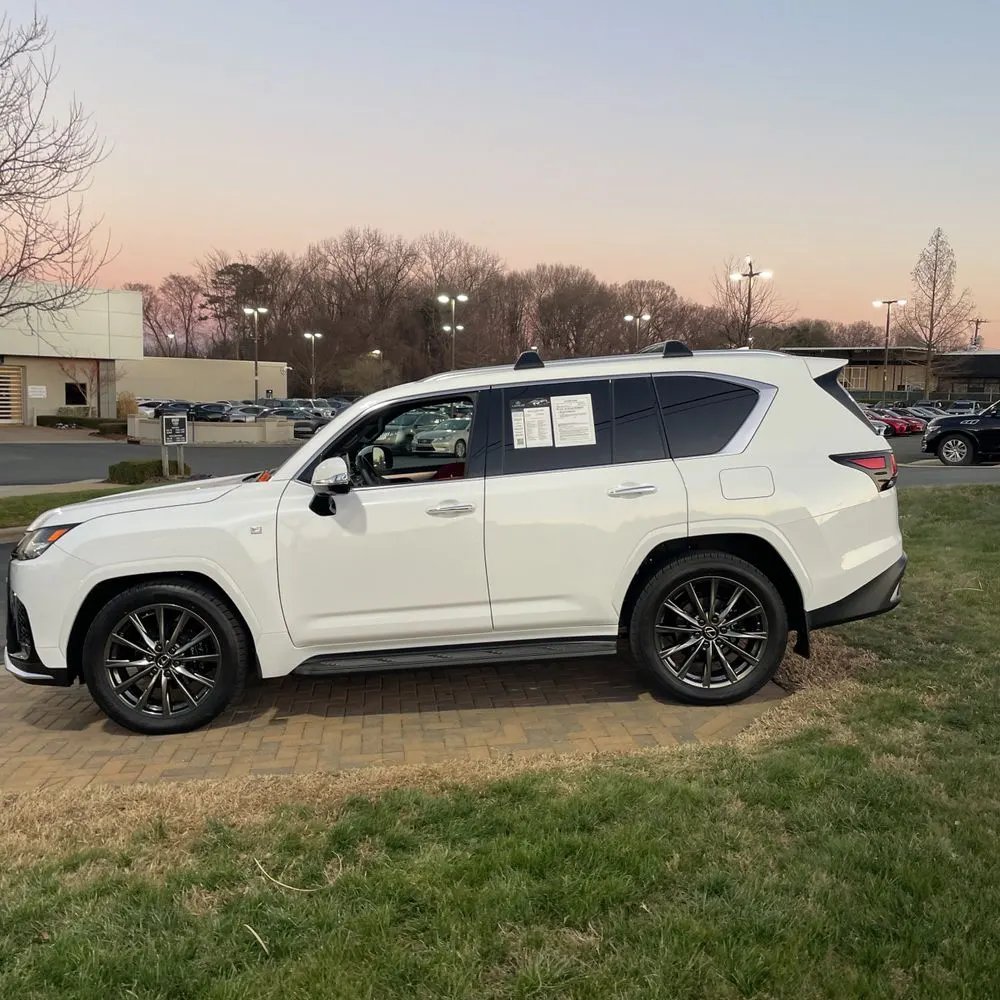 2024 Lexus LX 600 F SPORT Handling