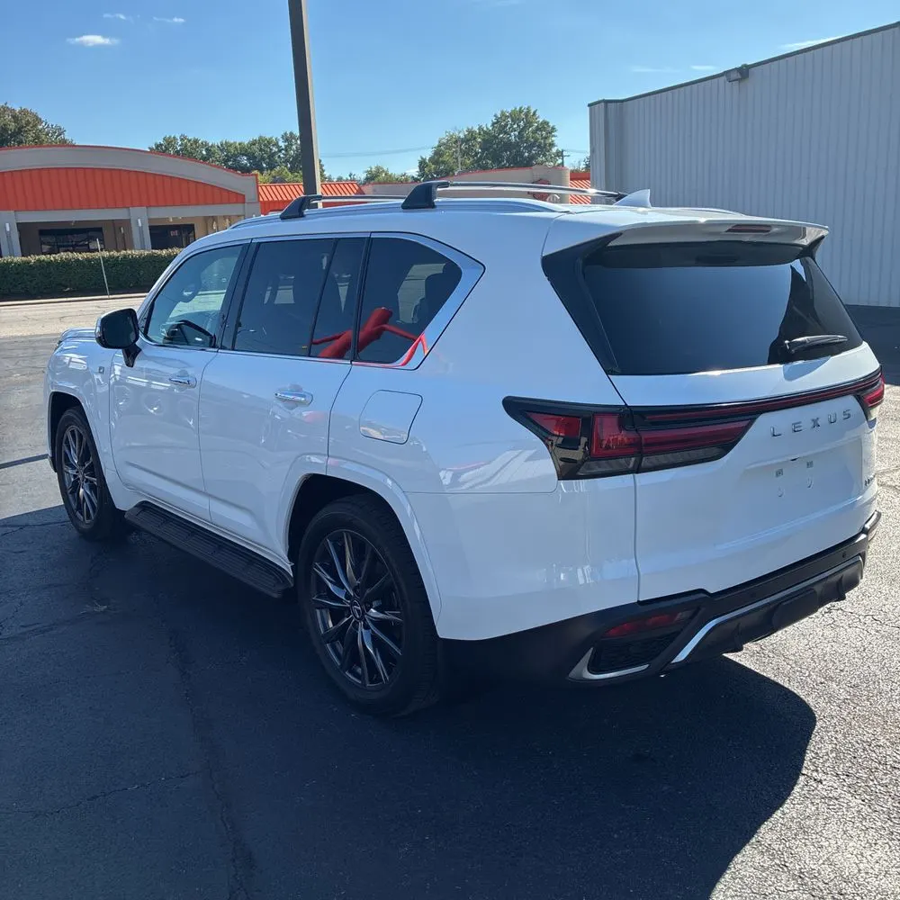 2024 Lexus LX 600 F SPORT Handling