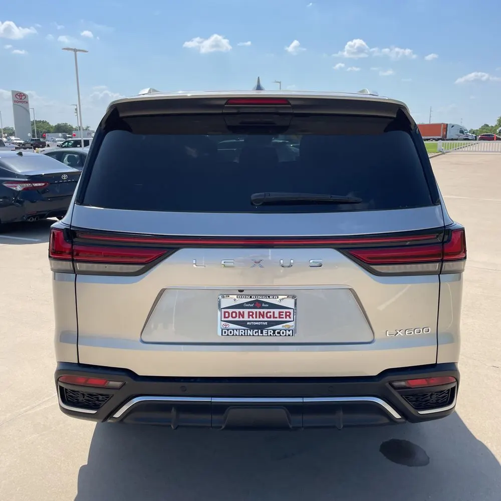 2024 Lexus LX 600 F SPORT Handling