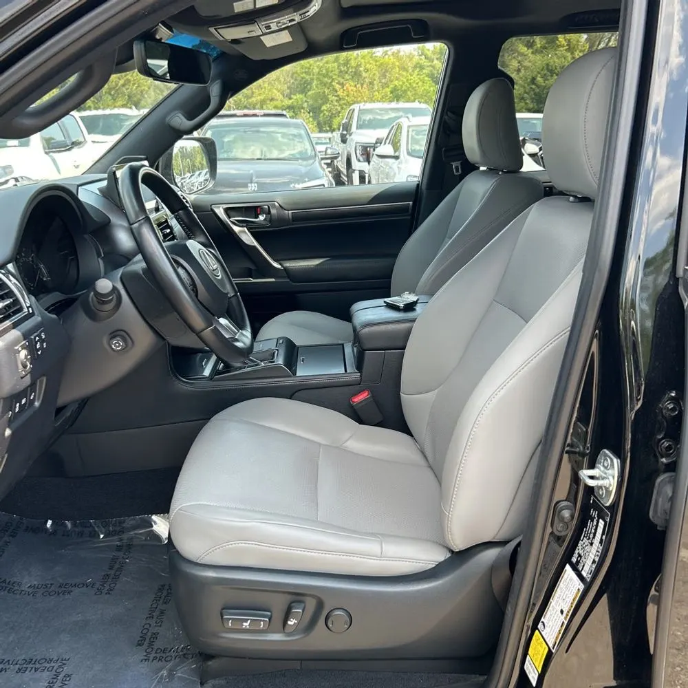 2023 Lexus GX 460 Base