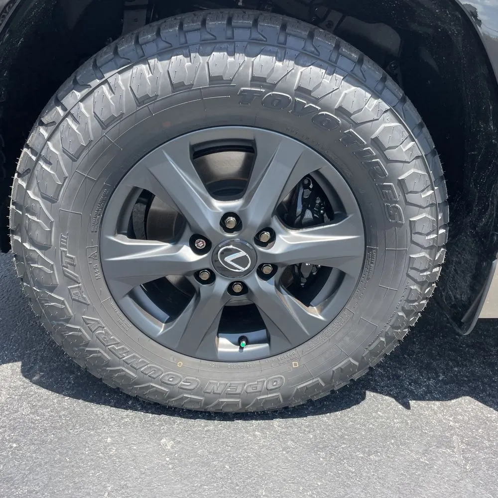2025 Lexus LX 700h Overtrail