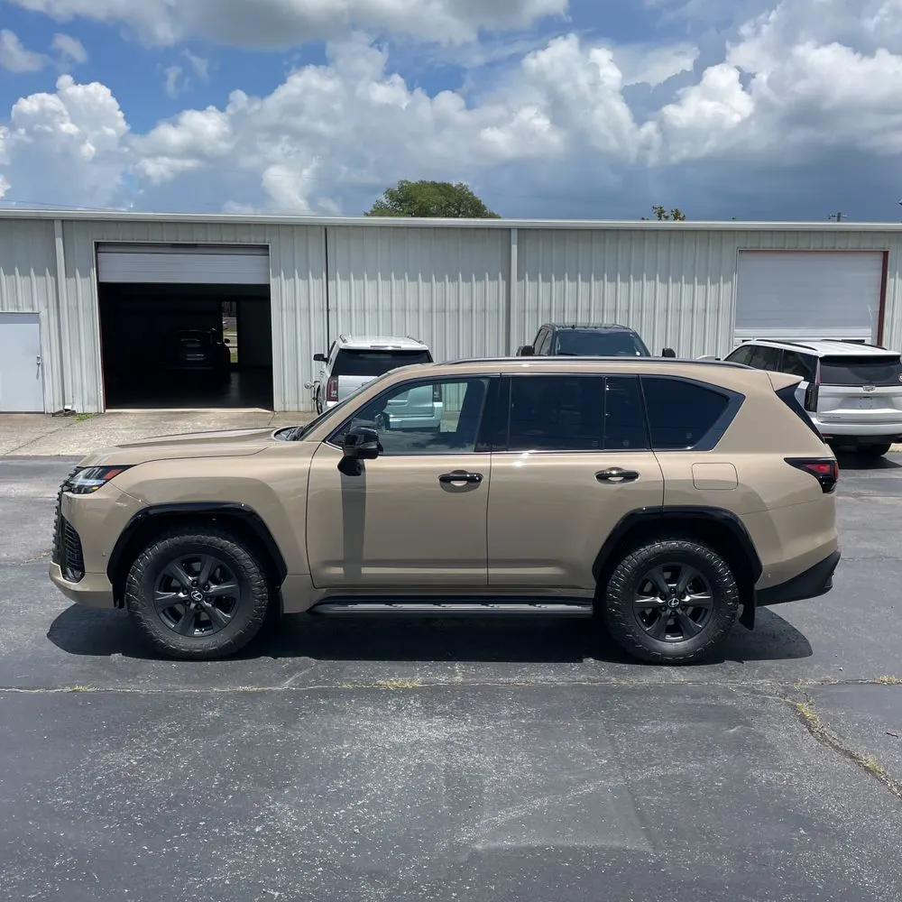 2025 Lexus LX 700h Overtrail