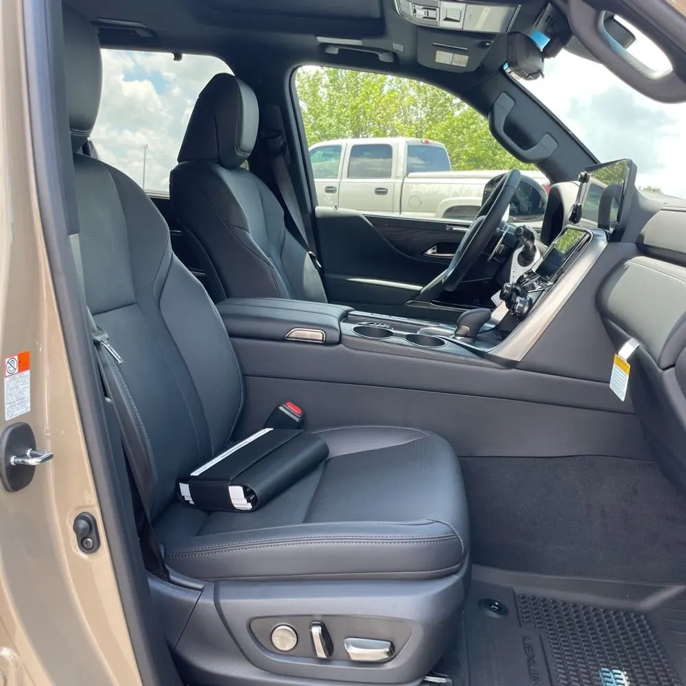2025 Lexus LX 700h Overtrail