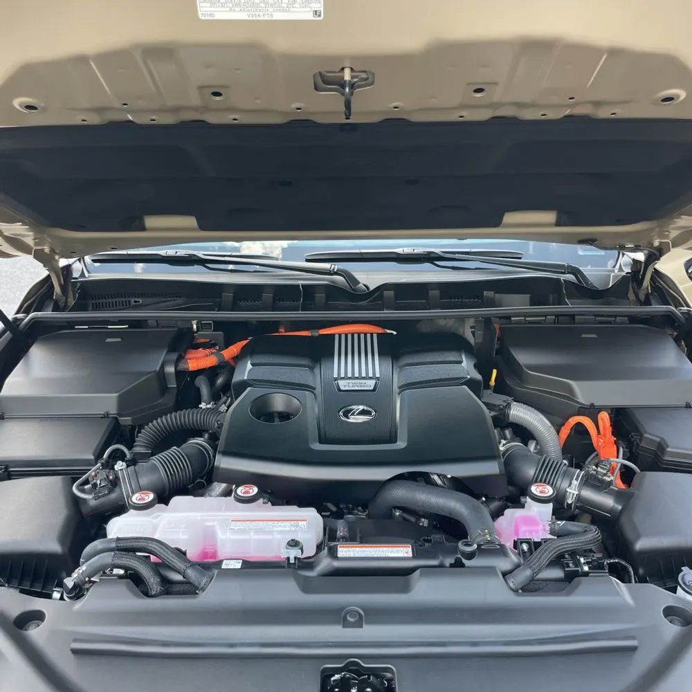 2025 Lexus LX 700h Overtrail