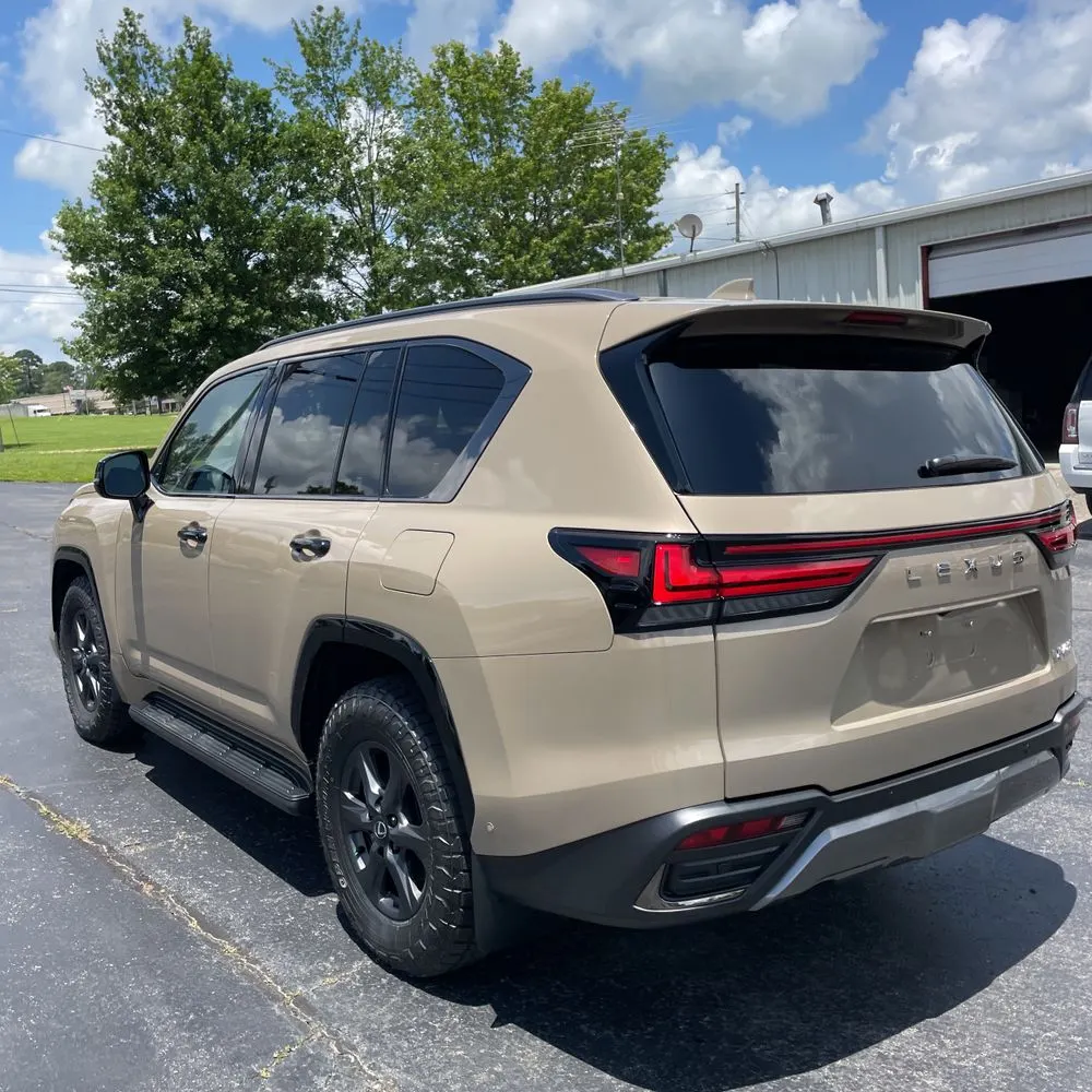 2025 Lexus LX 700h Overtrail
