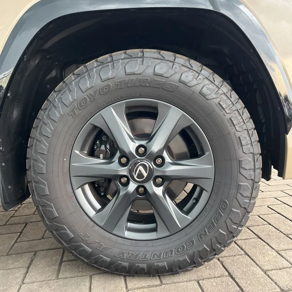 2025 Lexus LX 700h Overtrail