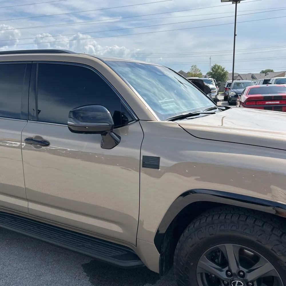 2025 Lexus LX 700h Overtrail