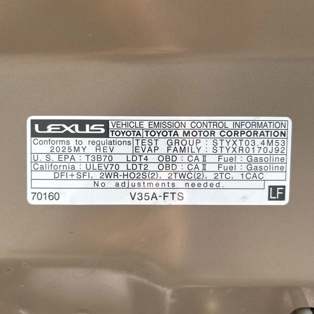 2025 Lexus LX 700h Overtrail