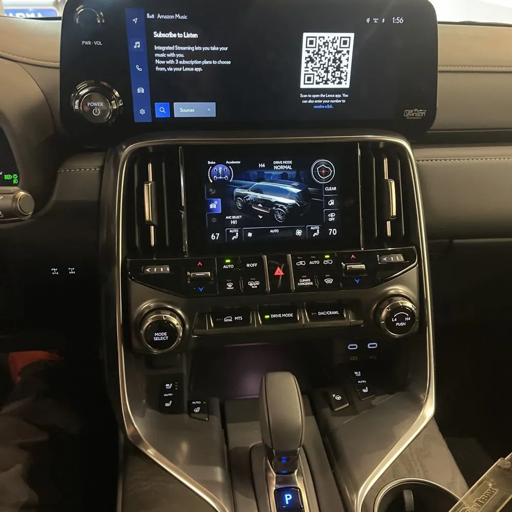 2025 Lexus LX 700h Overtrail