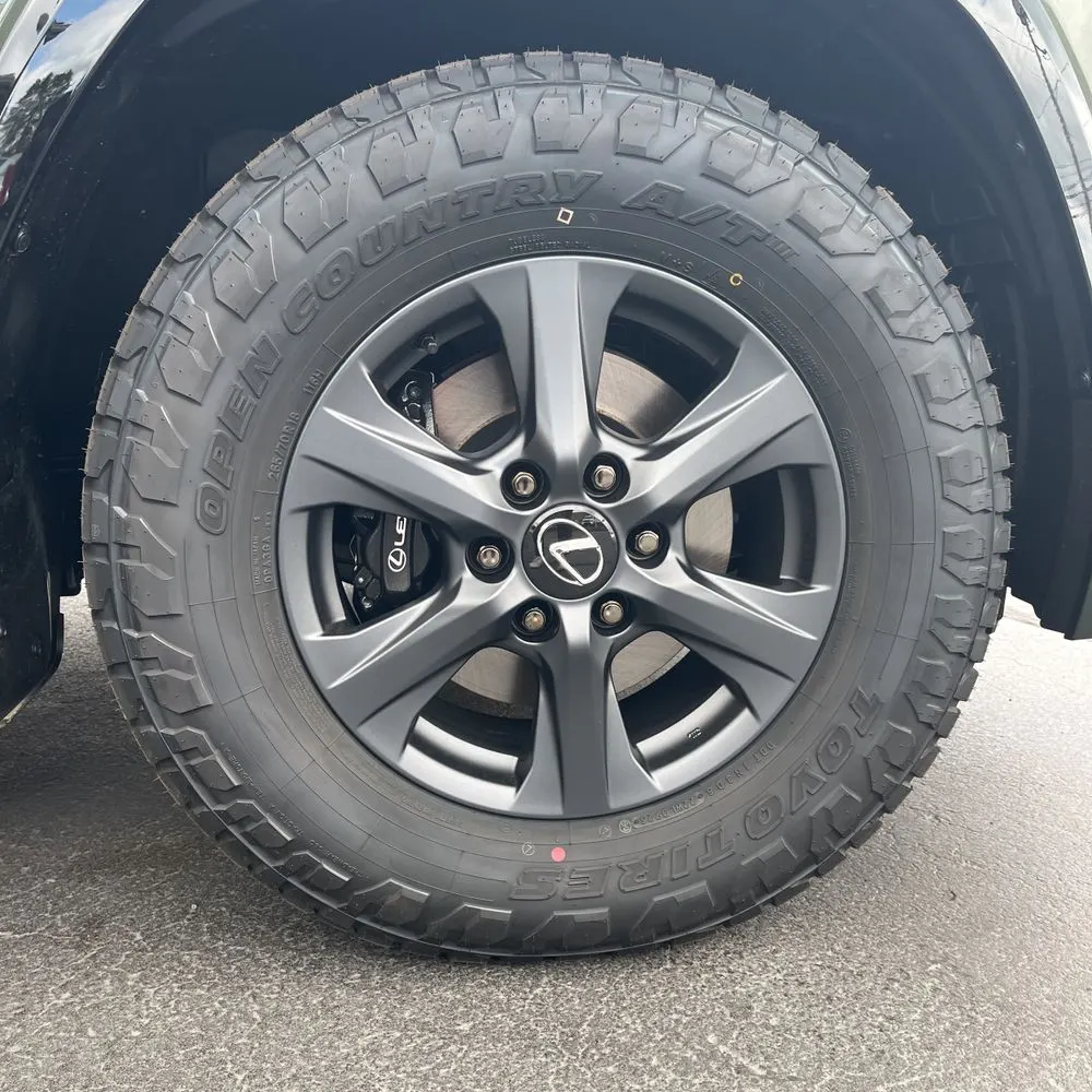 2025 Lexus LX 700h Overtrail