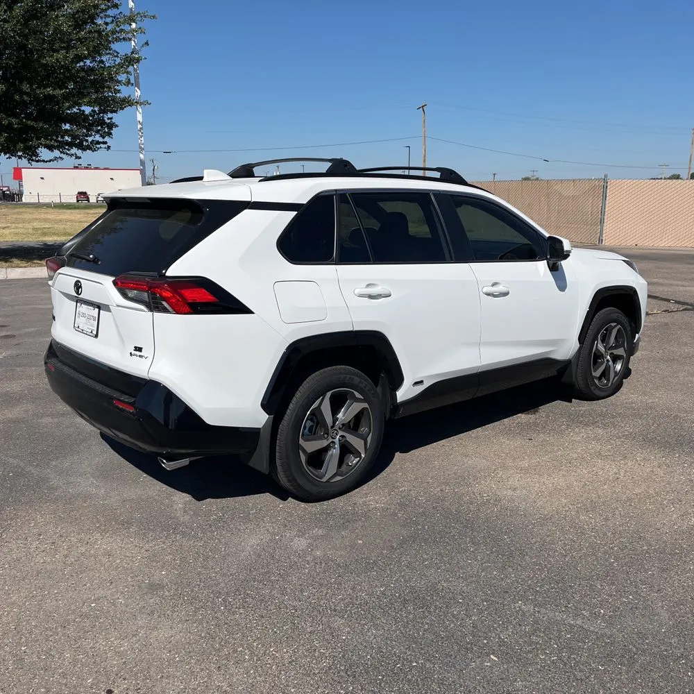 2025 Toyota RAV4 Plug-in Hybrid SE