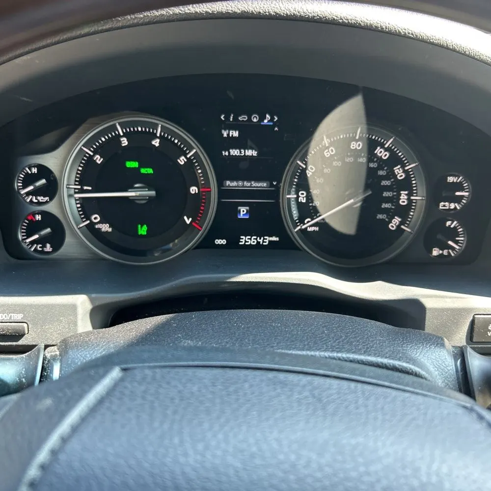 2019 Toyota Land Cruiser Base