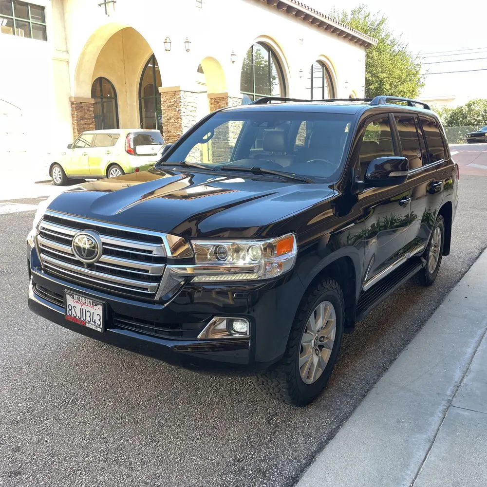2019 Toyota Land Cruiser Base