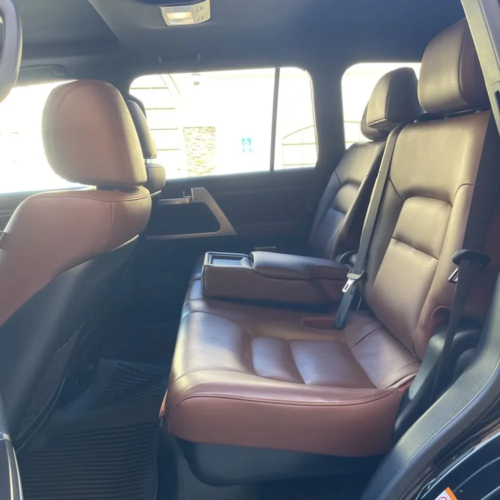 2019 Toyota Land Cruiser Base