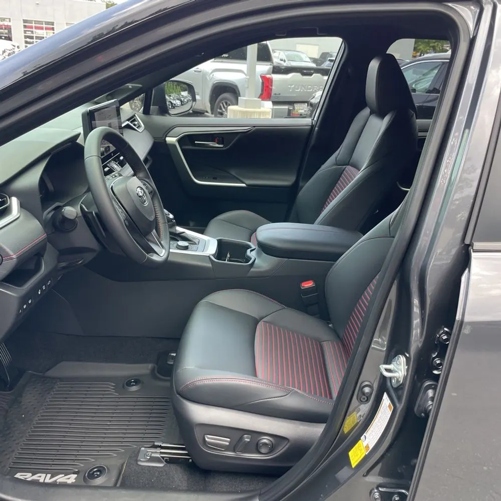 2025 Toyota RAV4 Plug-in Hybrid XSE