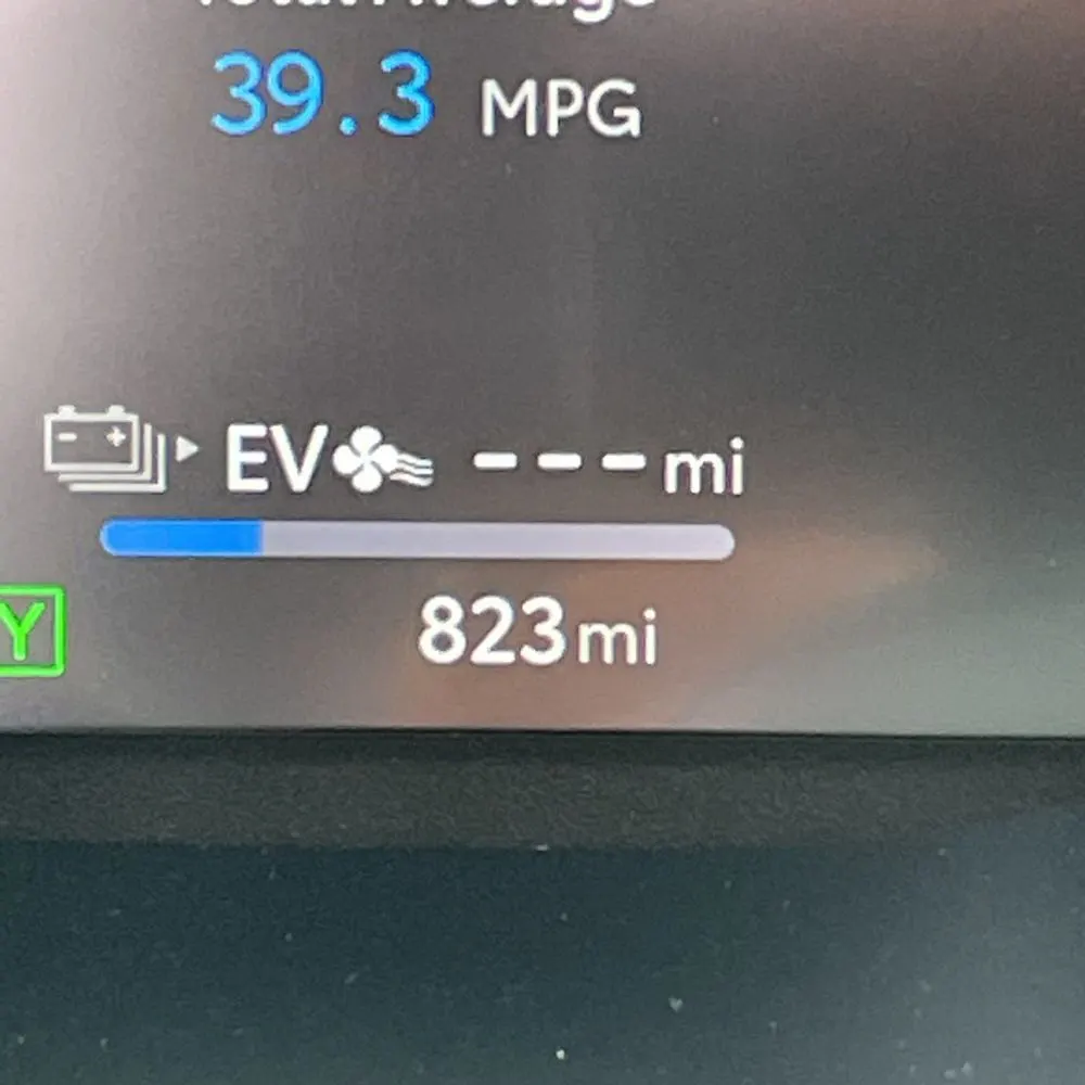 2025 Toyota RAV4 Plug-in Hybrid XSE