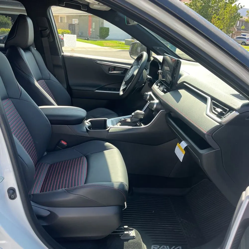 2025 Toyota RAV4 Plug-in Hybrid XSE