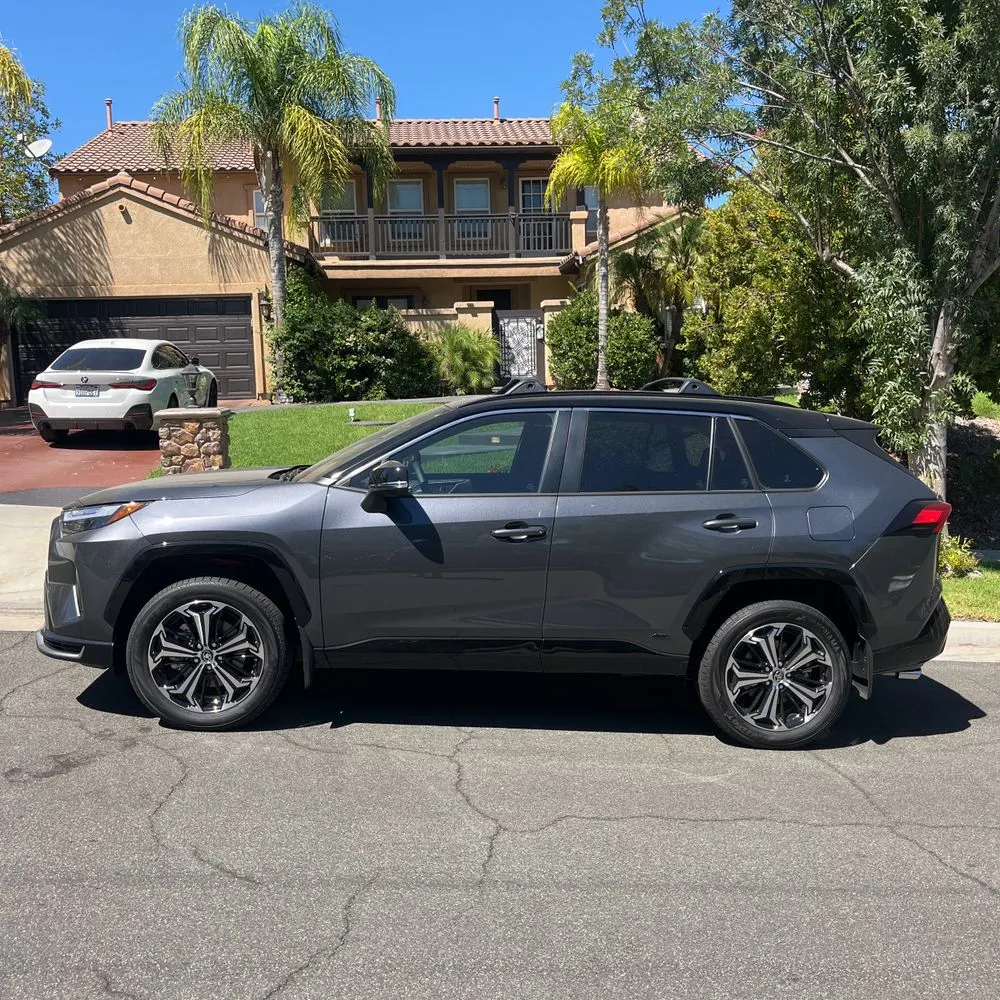2025 Toyota RAV4 Plug-in Hybrid XSE