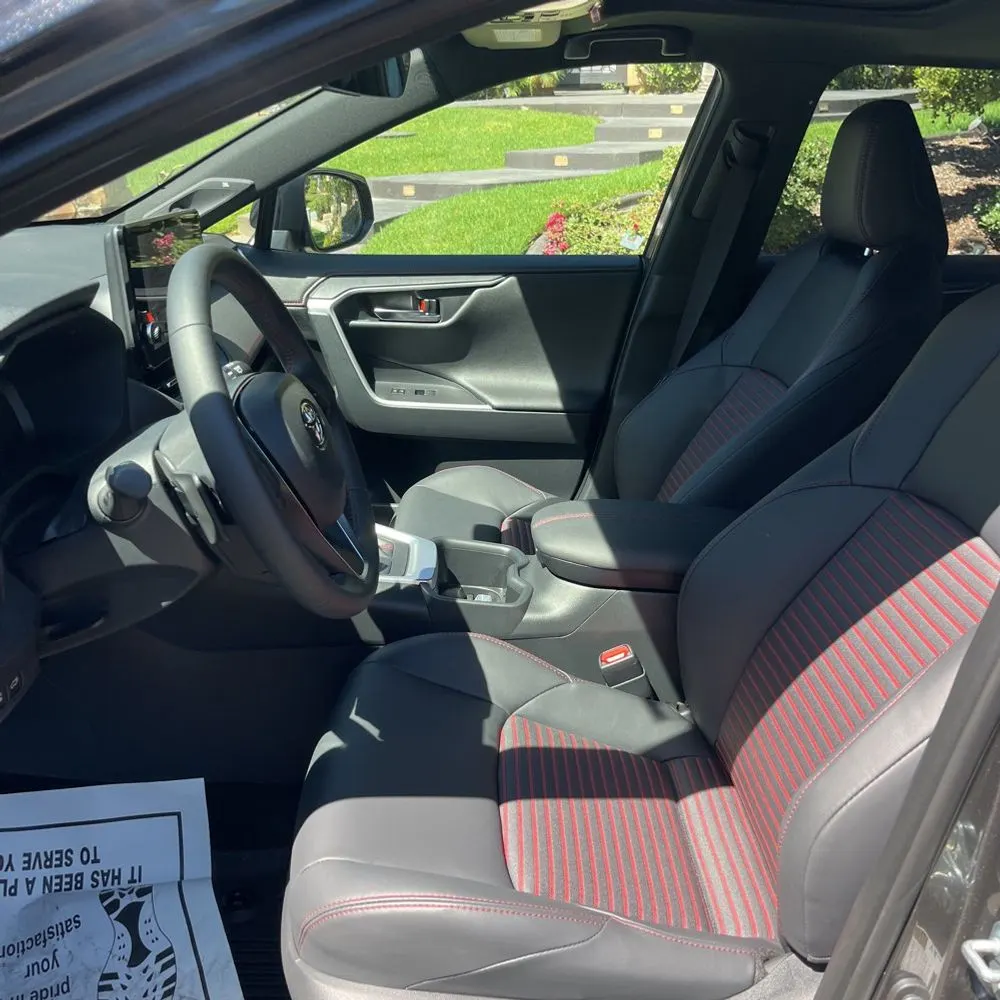 2025 Toyota RAV4 Plug-in Hybrid XSE