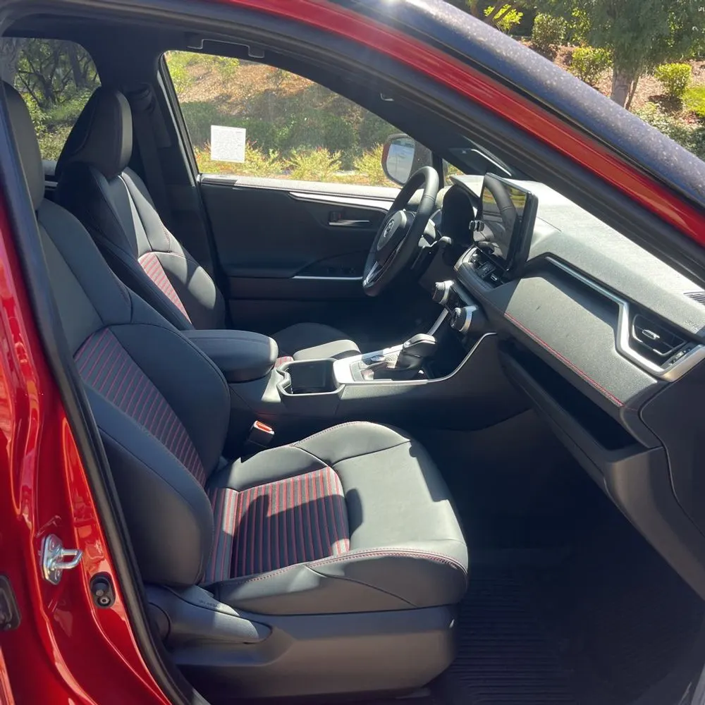 2025 Toyota RAV4 Plug-in Hybrid XSE