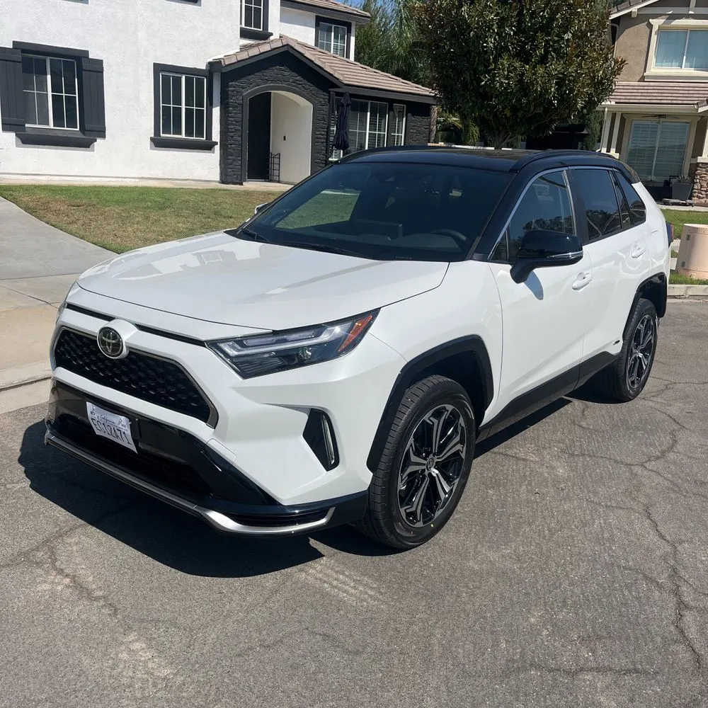 2025 Toyota RAV4 Plug-in Hybrid XSE