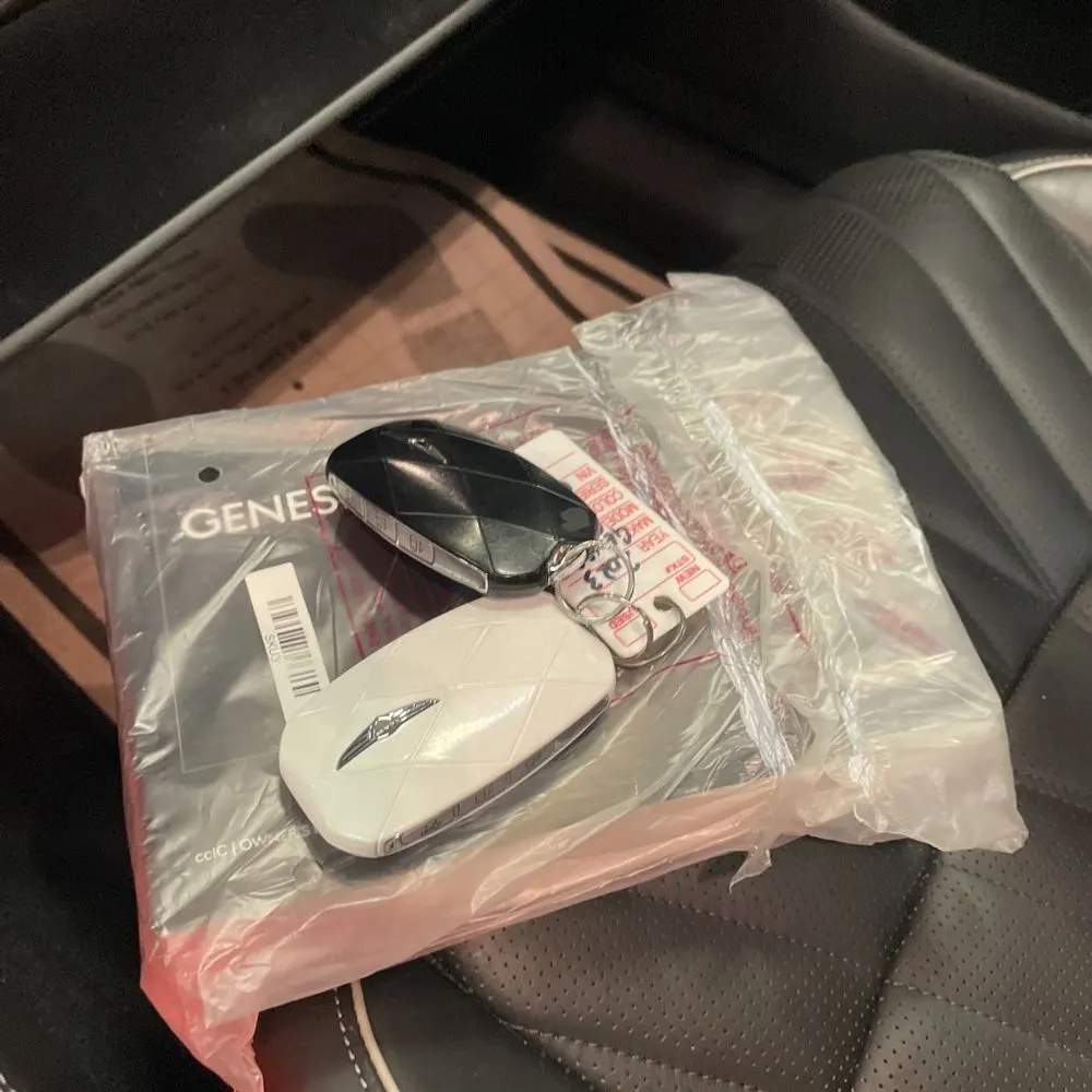2023 Genesis G90 3.5T e-Supercharger