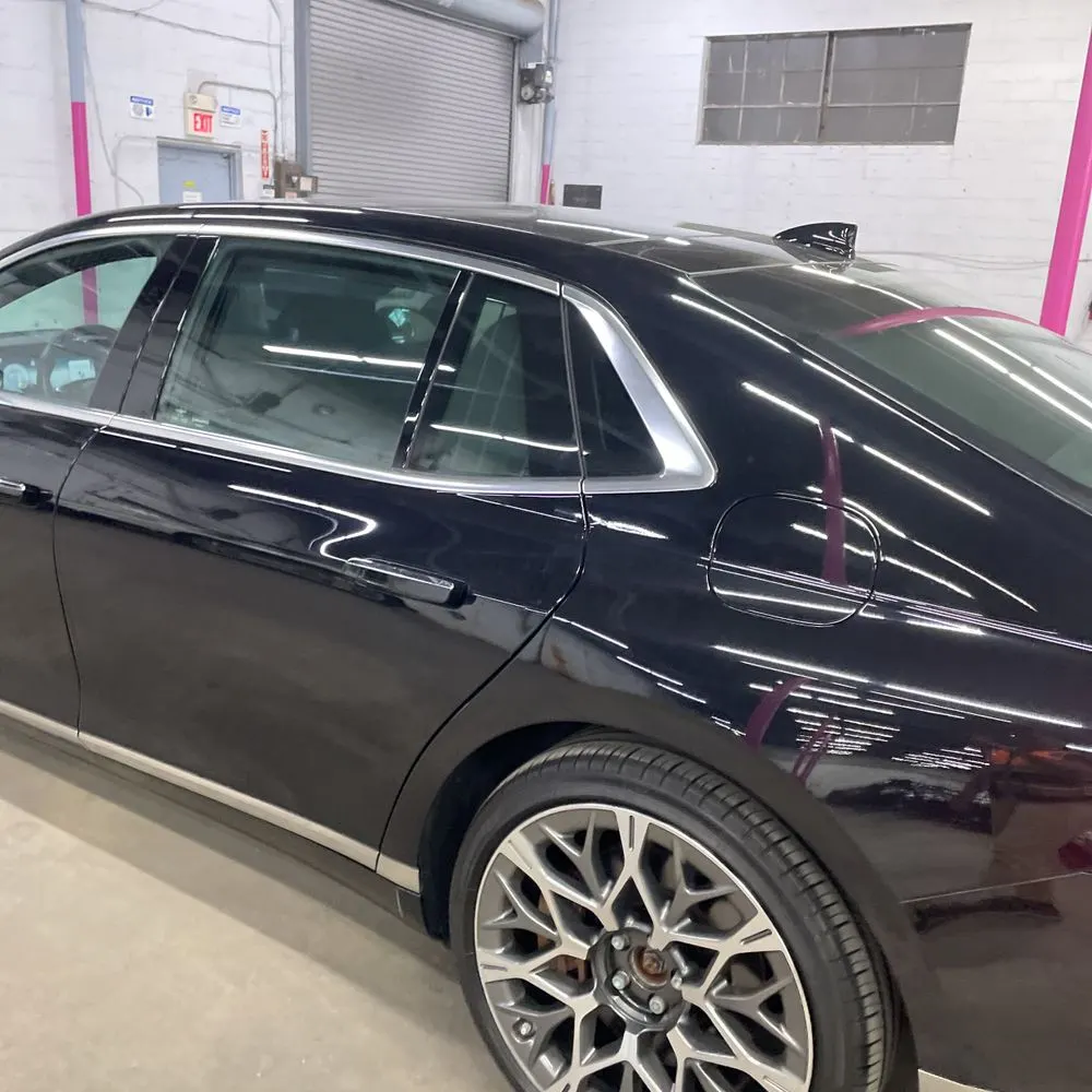2023 Genesis G90 3.5T e-Supercharger