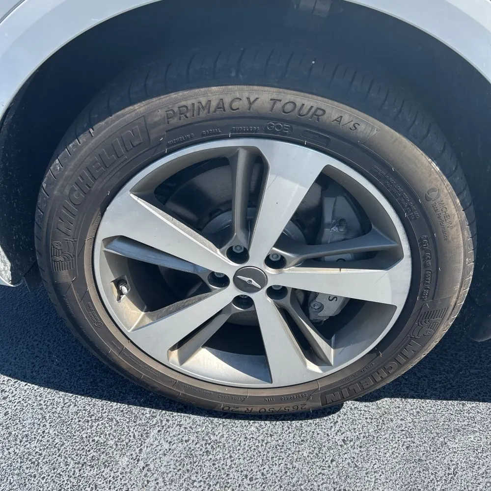 2024 Genesis GV80 2.5T