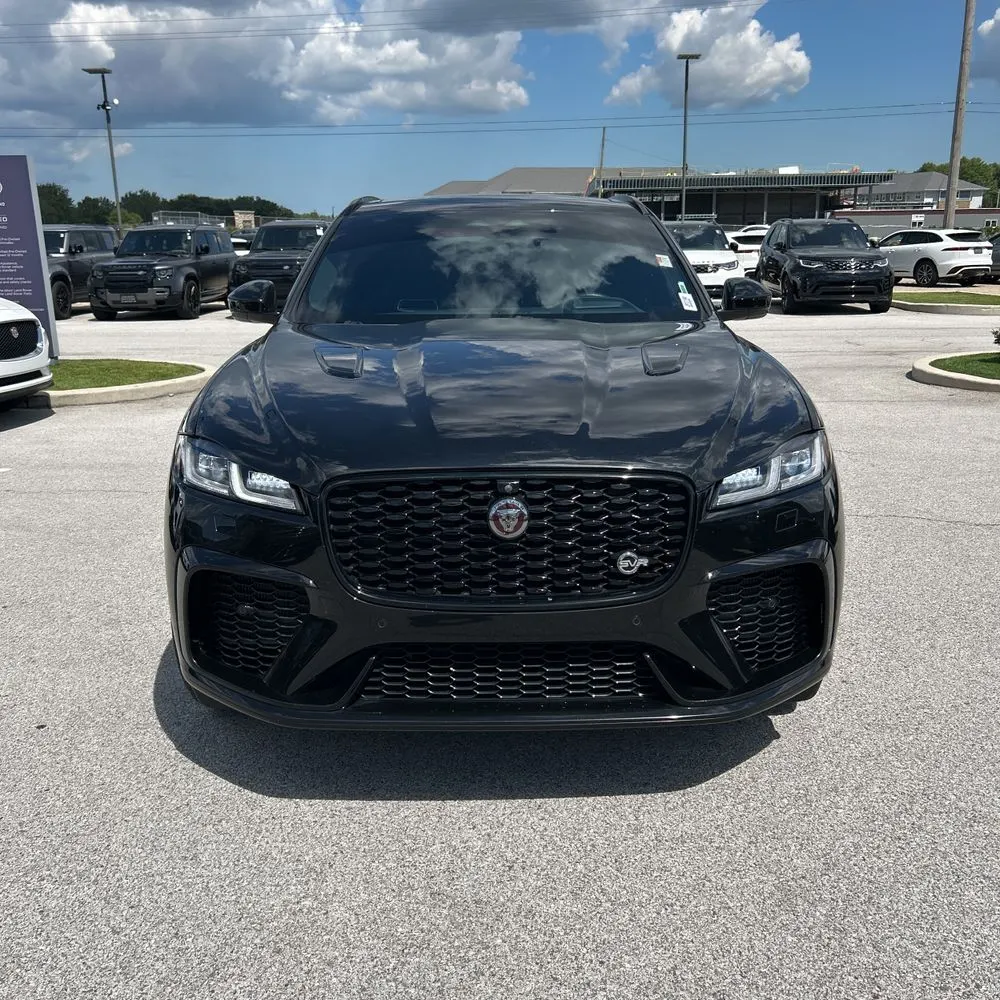 2022 Jaguar F-Pace SVR