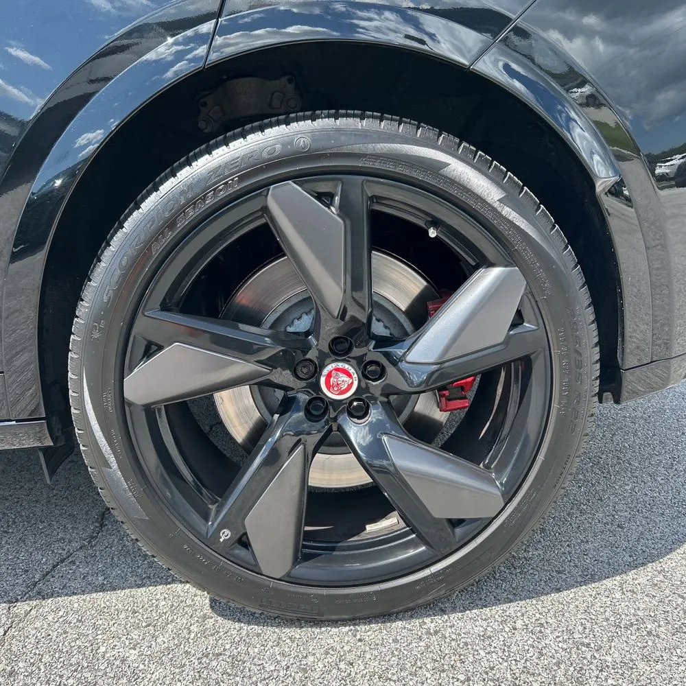 2022 Jaguar F-Pace SVR