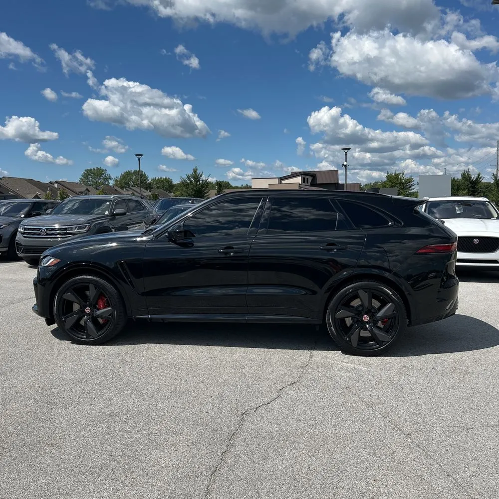 2022 Jaguar F-Pace SVR