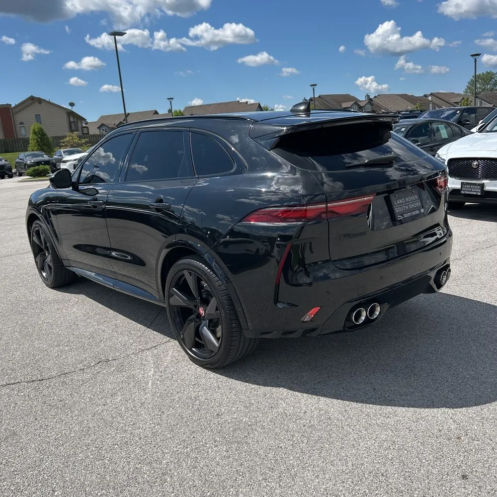 2022 Jaguar F-Pace SVR