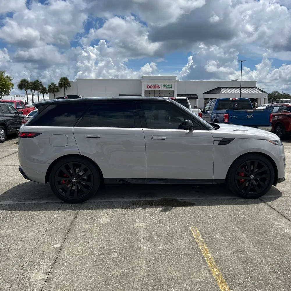 2023 Land Rover Range Rover Sport SE DYN