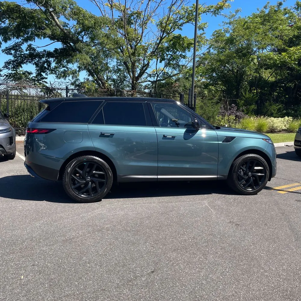 2024 Land Rover Range Rover Sport P360 SE
