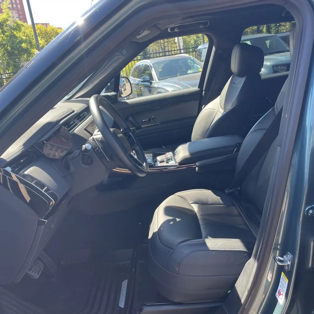 2024 Land Rover Range Rover Sport P360 SE