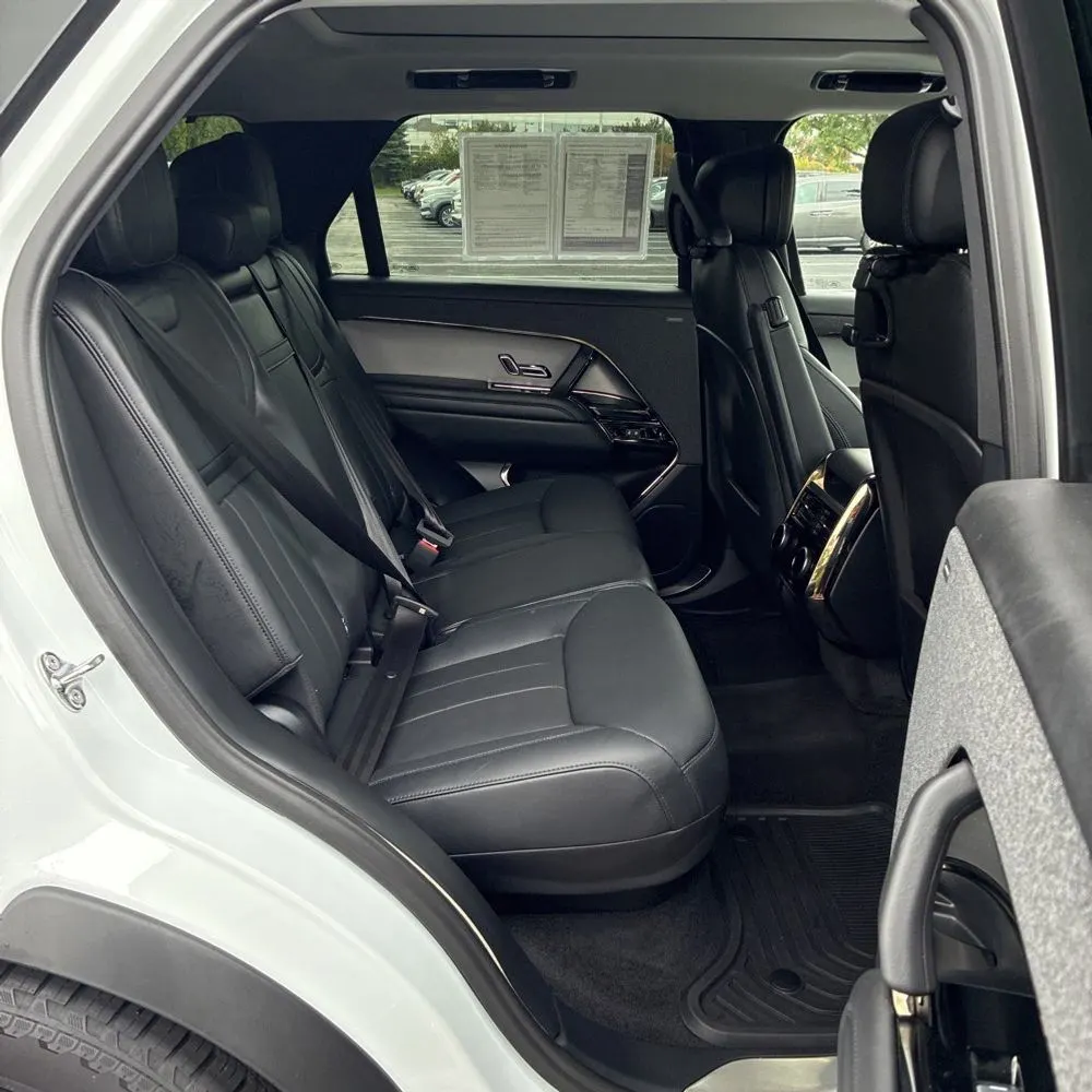 2024 Land Rover Range Rover Sport P360 SE