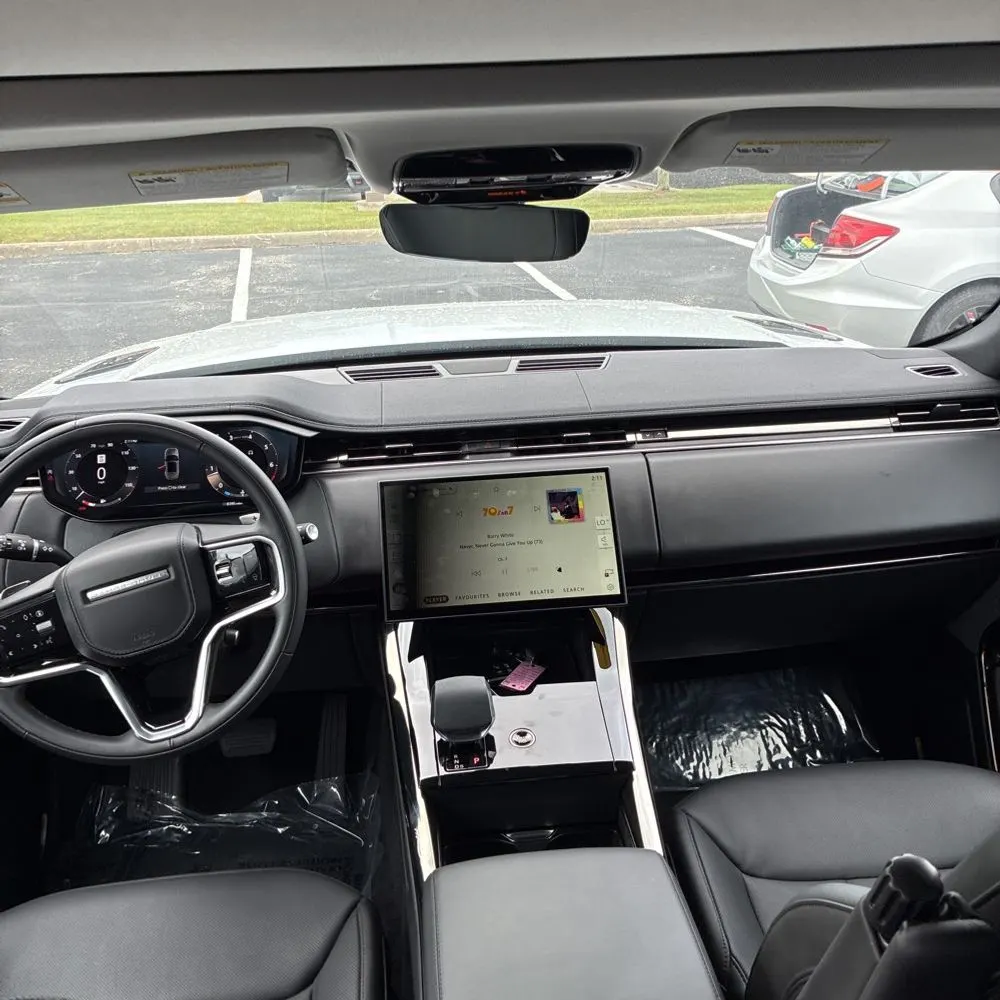 2024 Land Rover Range Rover Sport P360 SE