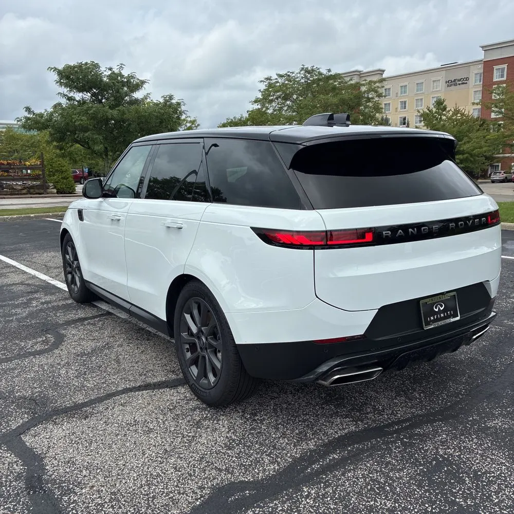 2024 Land Rover Range Rover Sport P360 SE