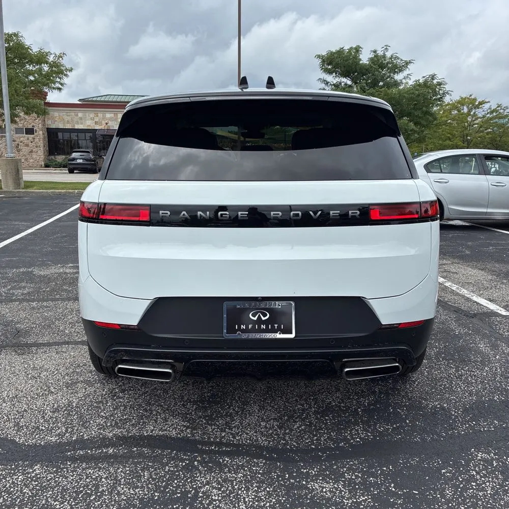 2024 Land Rover Range Rover Sport P360 SE