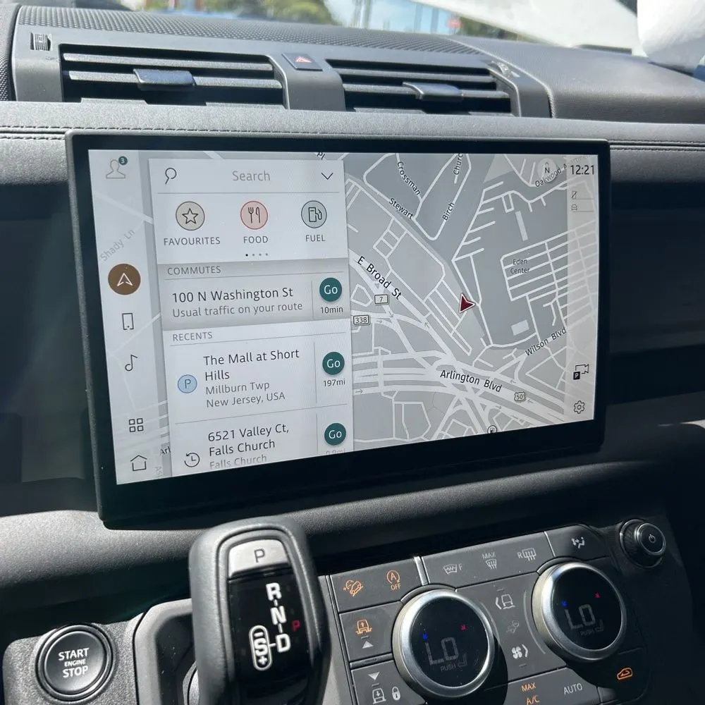 2025 Land Rover Defender 90 P400 X-Dynamic SE