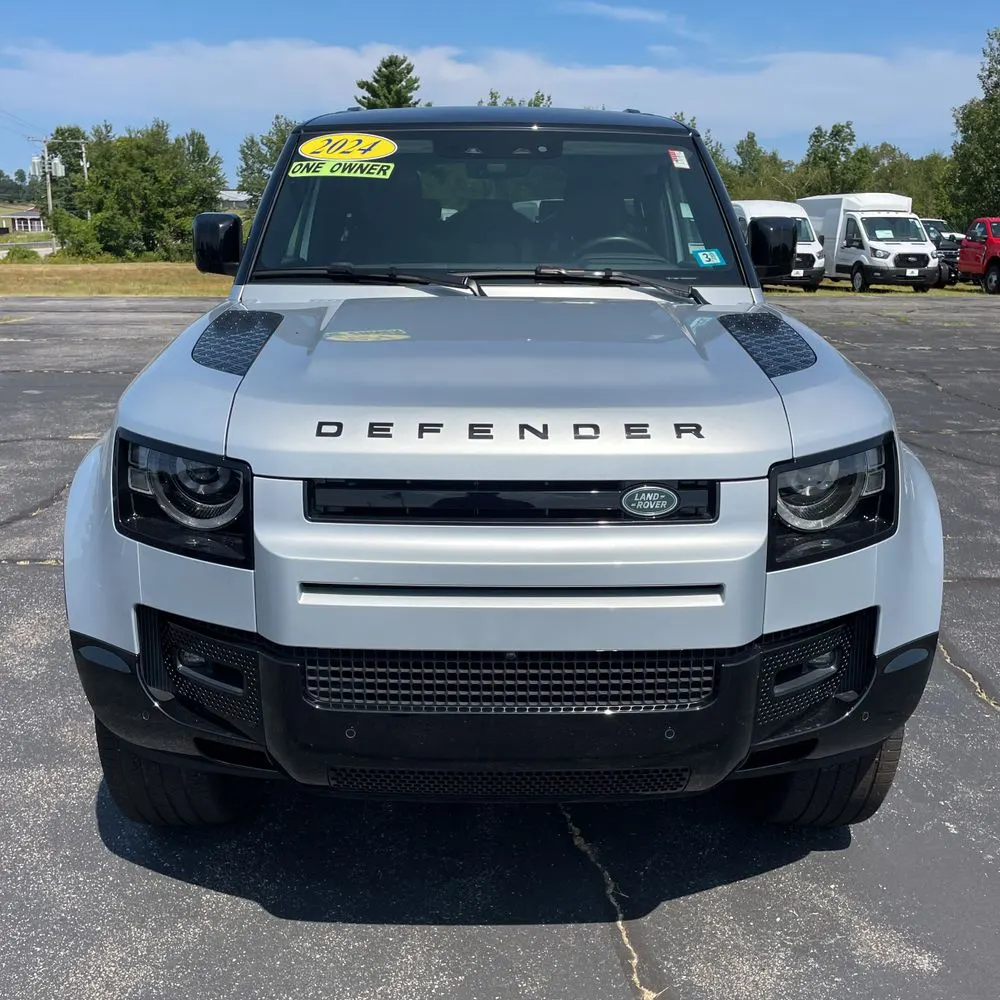 2024 Land Rover Defender 90 P400 X-Dynamic SE
