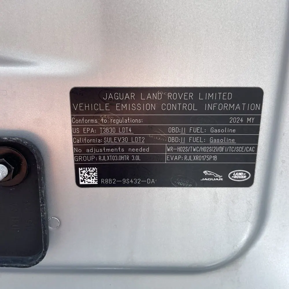 2024 Land Rover Defender 90 P400 X-Dynamic SE