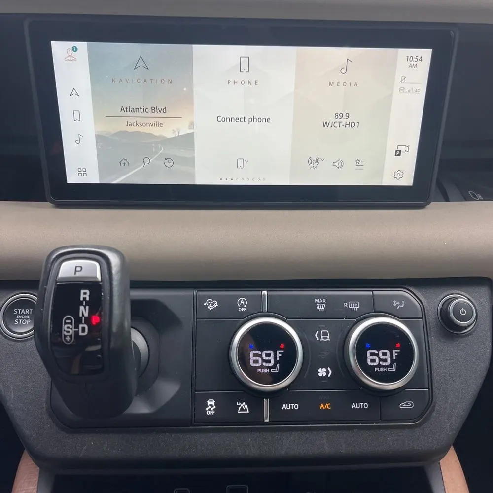 2022 Land Rover Defender 110 X-Dynamic SE
