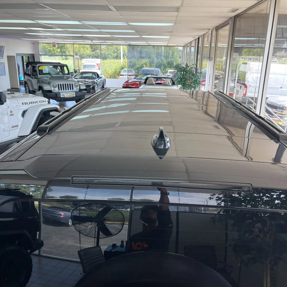 2023 Land Rover Defender 130 X-Dynamic SE