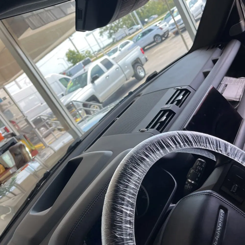 2023 Land Rover Defender 130 X-Dynamic SE