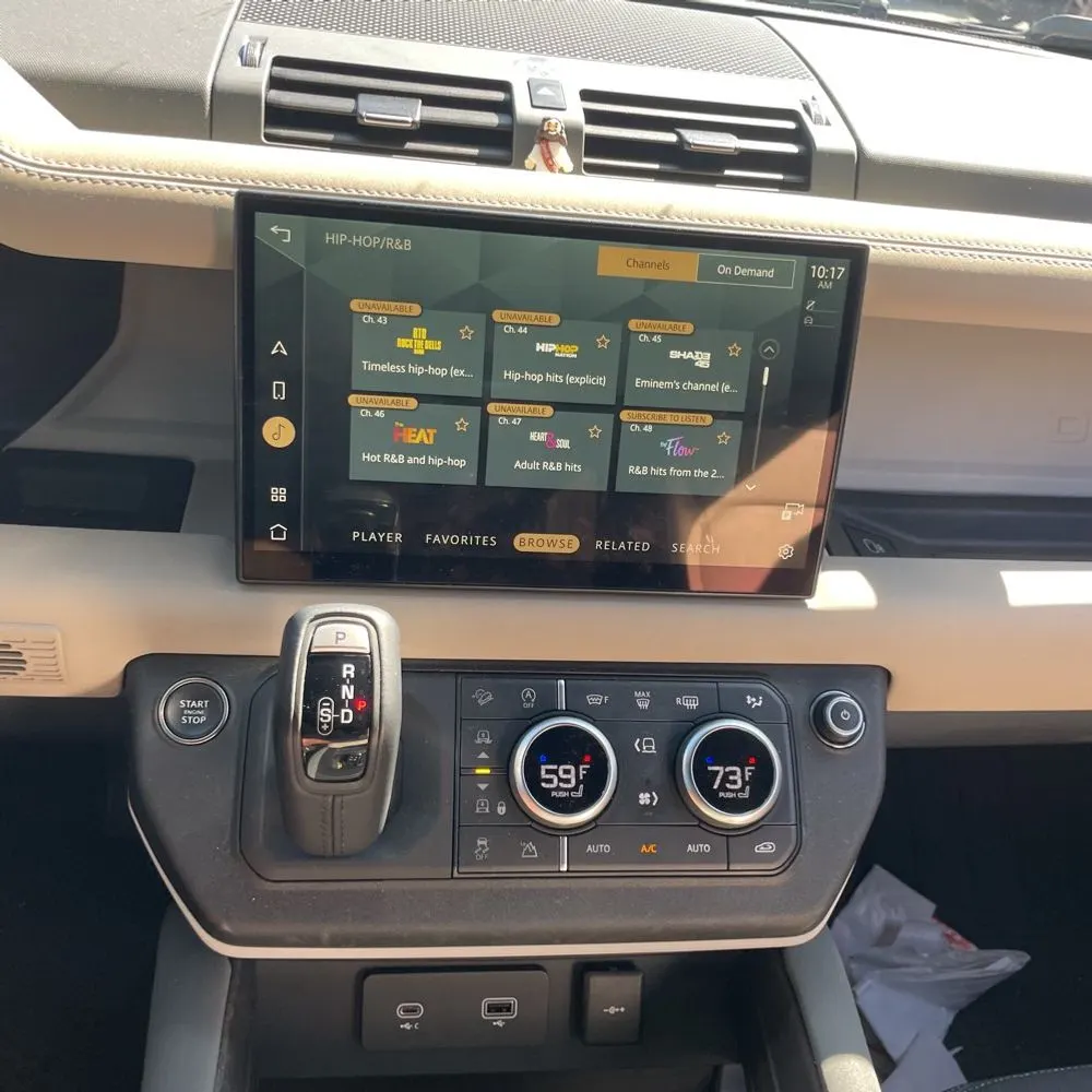 2023 Land Rover Defender 130 X-Dynamic SE